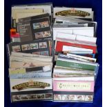 Stamps, postage, collection of Year Books, sets and booklets for the period 1970 - 2000, with many