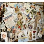 Cigarette cards, a loose mixture of 1,000's of cards, various manufacturers, mostly Player's & Wills