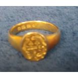 Collectables, monogrammed gentleman's 18 ct gold ring, hallmarked Birmingham 1900 approx 11 g (gd)