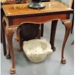 20th Century figured mahogany rectangular card table, the rectangular hinged top revealing a green