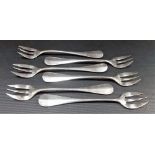 Set of six continental white metal Old English pattern pickle forks, weight 160g approx.