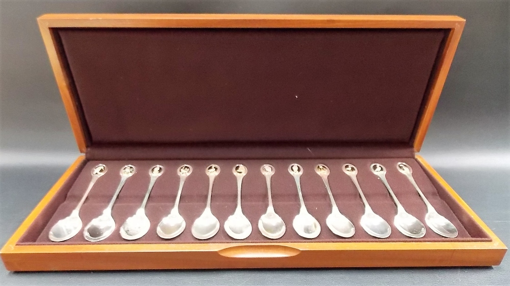 Modern silver set of twelve spoons by John Pinches Limited for the Royal Society for the