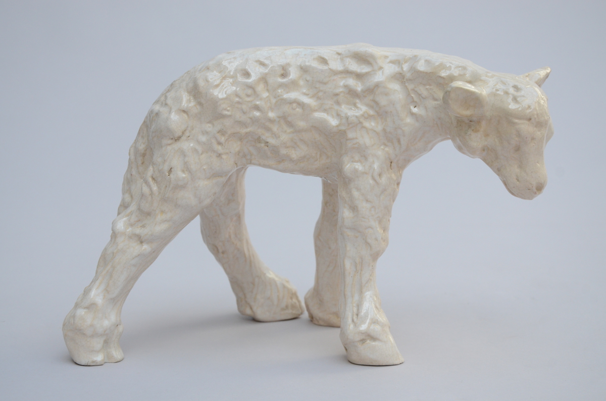 Domien Ingels: ceramic sculpture 'lamb' (26x12x18cm)