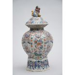 Polychrome Delft vase (*) (52cm)