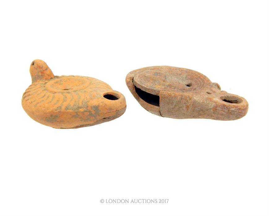 Two Roman terracotta oil lamps - Image 2 of 2