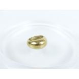 A chunky 18ct yellow gold Bombe shaped ring