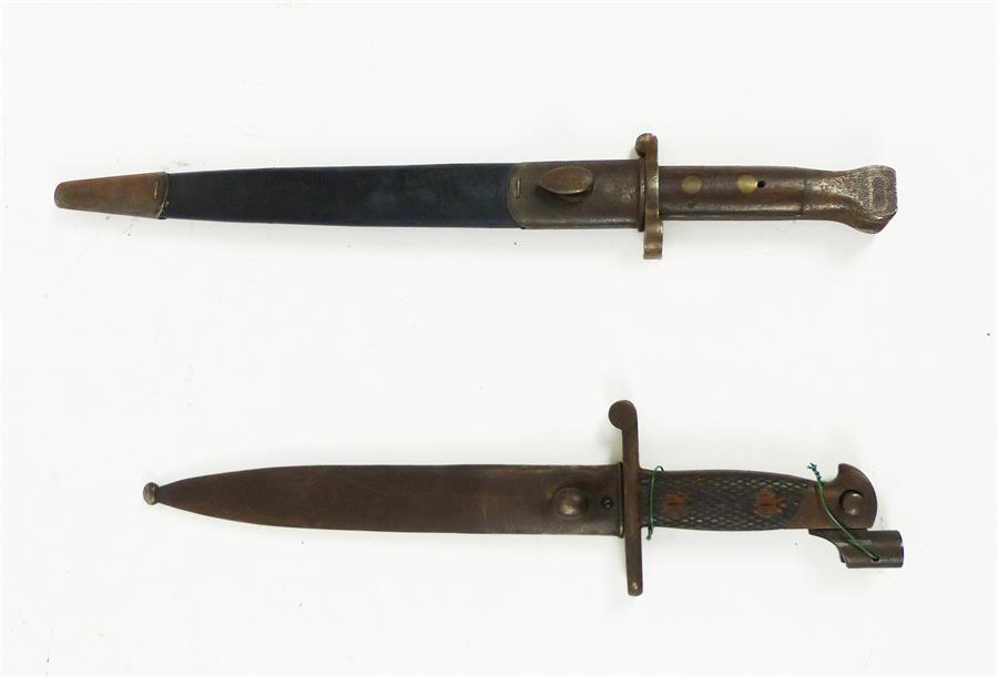 A Spanish M1941 Toledo bayonet with mauser fitting serial number "6641 R" stamped upon both blade - Image 2 of 2