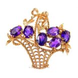 A 9 ct, yellow gold, vintage basket brooch