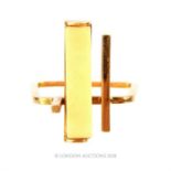 An 18 ct yellow gold and bone panel, contemporary, dress ring