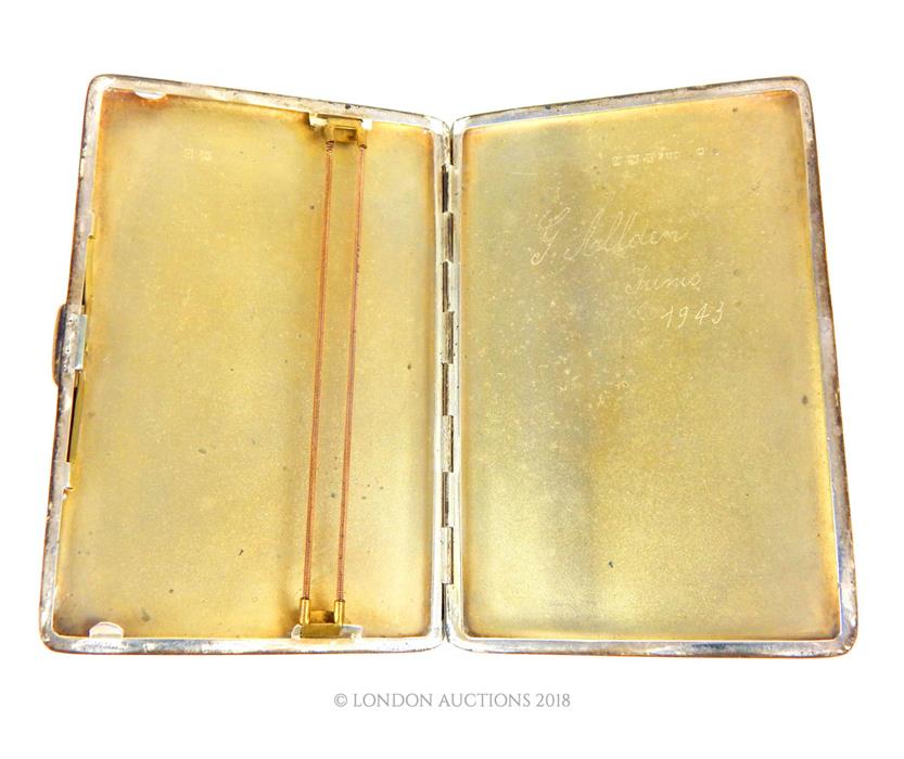 An Art Deco sterling silver cigarette case - Image 5 of 6