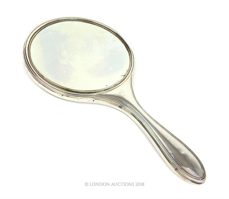 An early 20th century sterling silver hand mirror - Image 2 of 6