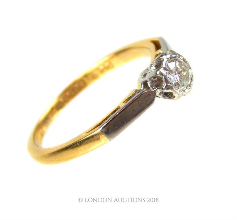 An 18 ct yellow gold and platinum, diamond solitaire ring - Image 2 of 3