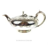 A Victorian Elkington & Co silver plated teapot