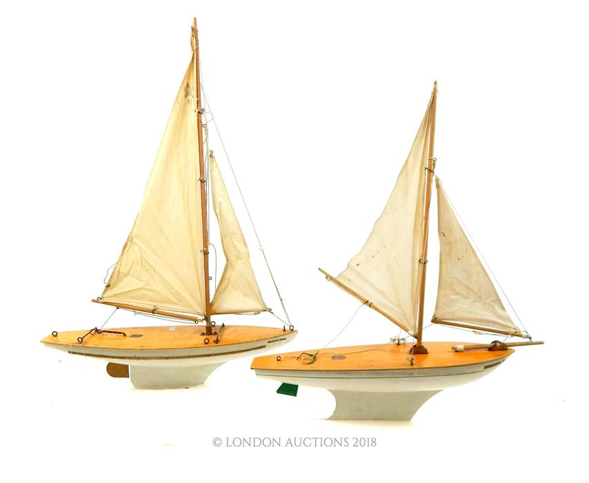 Two vintage "Star Yacht" wooden model sailing boats with canvas sales: "Pacific Star" (52cm long) - Image 2 of 2