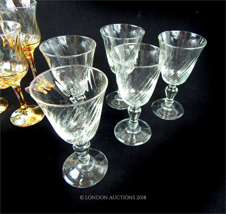 A quantity of hand-made glassware - Image 2 of 3