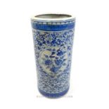 A Chinese blue and white umbrella stand