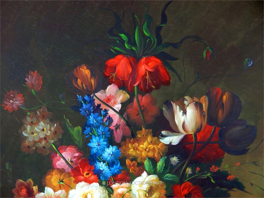 A large contemporary oil on canvas still life of flowers - Image 3 of 3