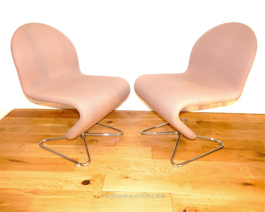 A pair of Verner Panton 123 chairs