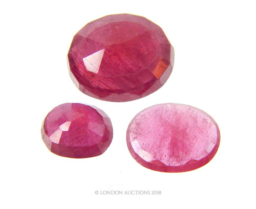 Three Loose Rubies - Image 2 of 2