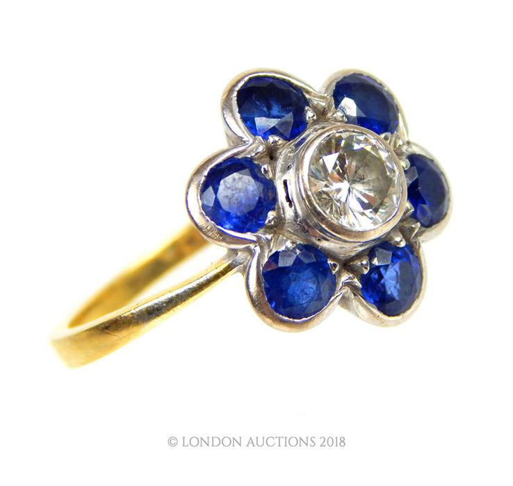 An 18 ct yellow gold, sapphire and diamond, flower-head ring - Image 3 of 3