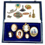 A collection of antique and vintage brooches