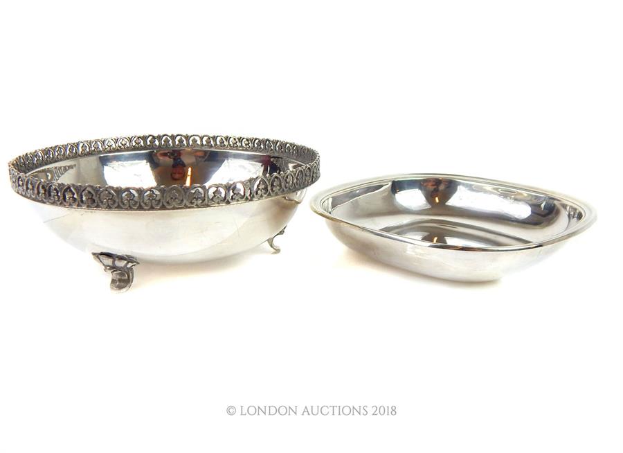 A sterling silver dish and a Greek silver dish - Image 2 of 3