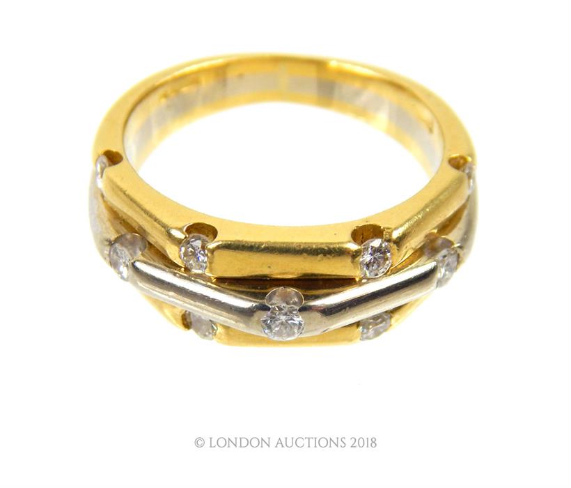 An 18 ct yellow and white gold and diamond ring - Image 2 of 3