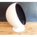 Vintage black and white ball chair, 1960's