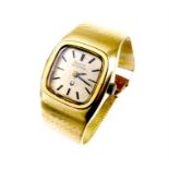 An 18 ct yellow gold, vintage, ladies, Bulova wristwatch