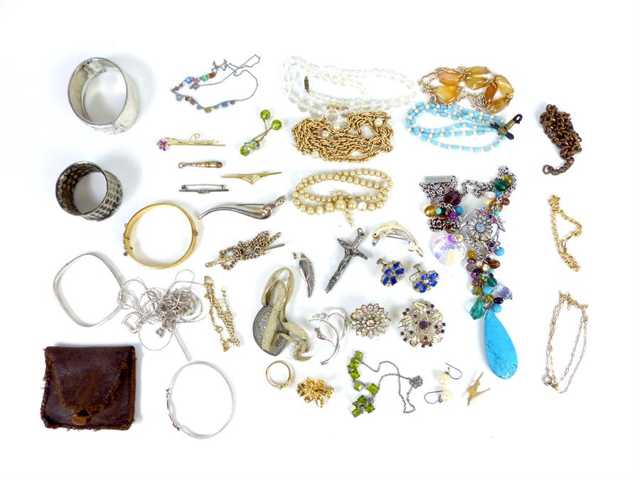 Collection of sterling silver and vintage costume jewellery