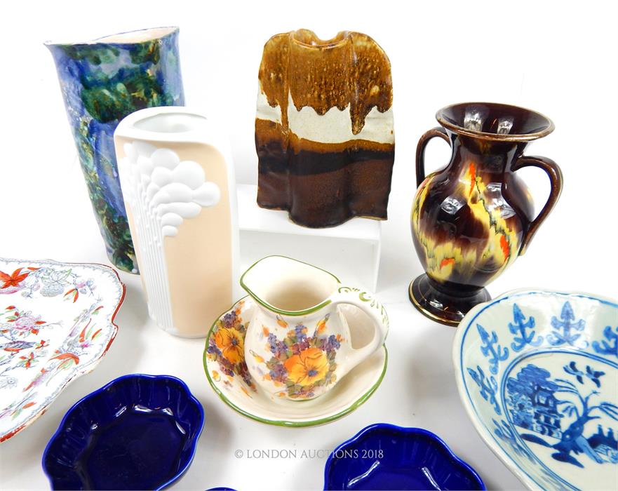 A collection of Miscellaneous Ceramics. - Image 3 of 8