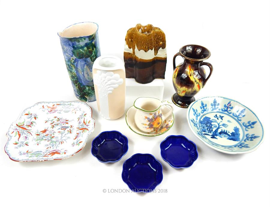 A collection of Miscellaneous Ceramics.