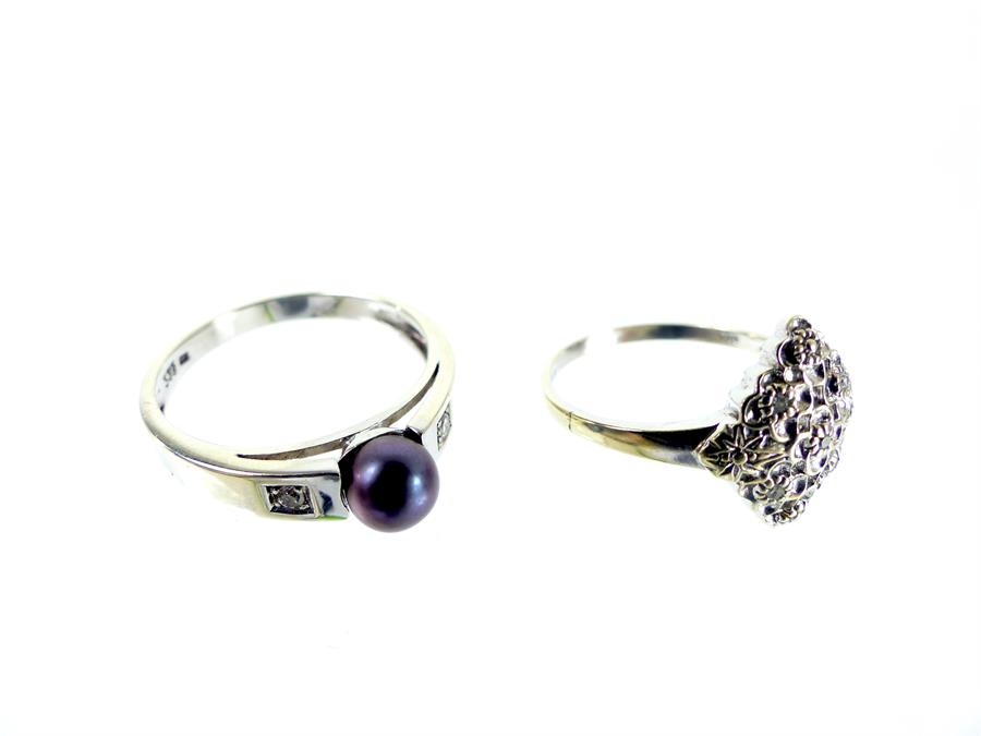 A 9 ct white gold, black Tahitian pearl and diamond ring with other