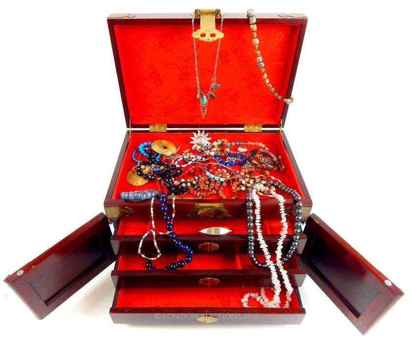 A Chinese hardwood jewellery box, containing jewellery - Image 3 of 3