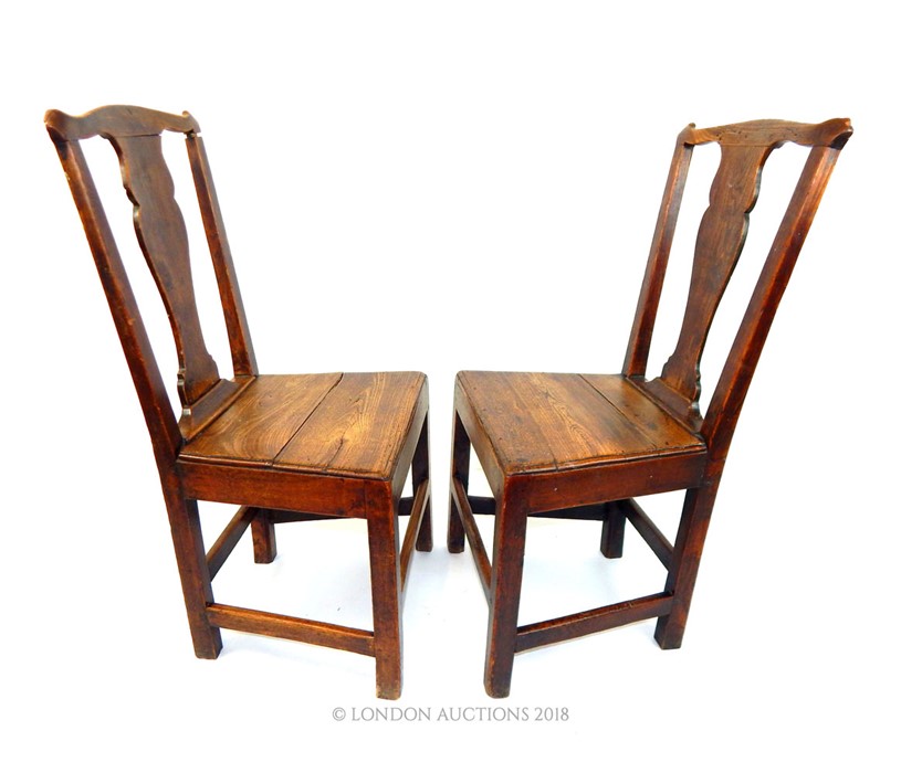 A pair of Georgian country oak side chairs - Image 2 of 2