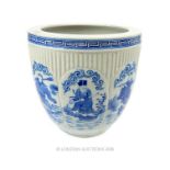 A Chinese blue and white porcelain jardiniere