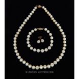 14 Carat Natural AAA+ 18 " Kayo Pearl Necklace plus Bracelet and Stud earrings.