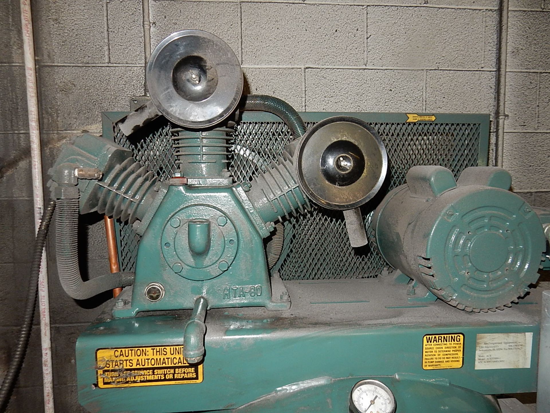 Air Compressor - Image 5 of 5