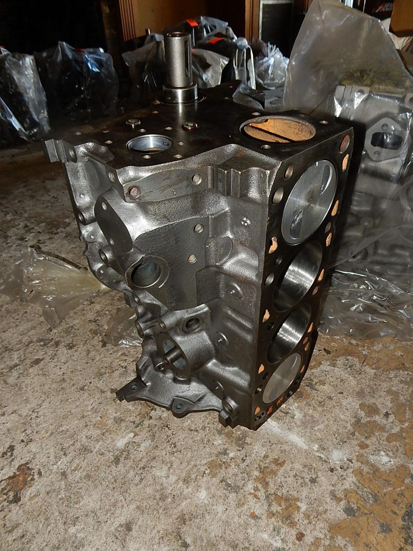 2300 Ranger 1987-1989 Short Block Engine - Image 3 of 4