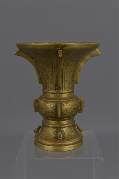 A CHINESE GU SHAPED VASE - Image 2 of 12