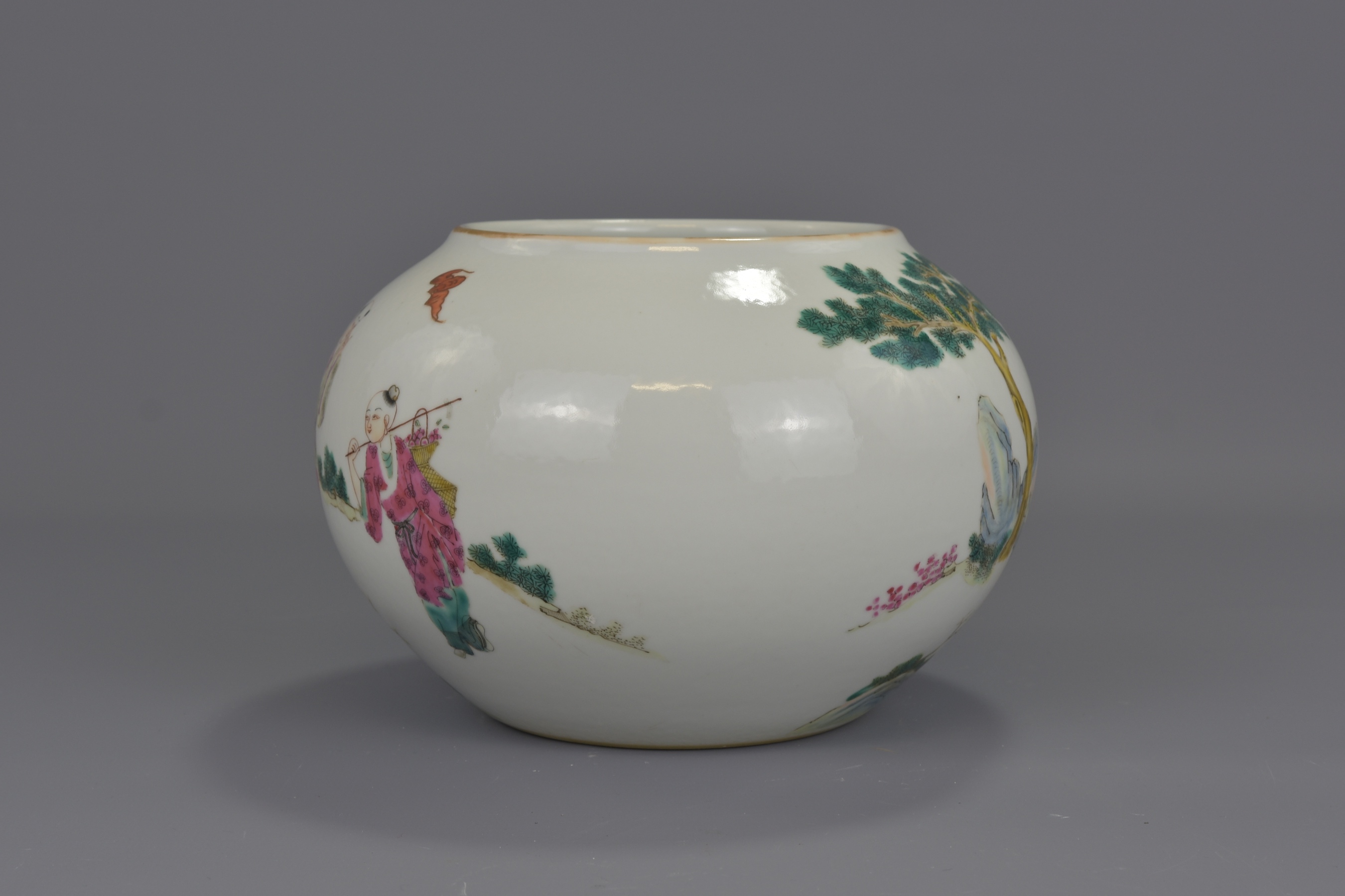 A LARGE CHINESE XIANGFENG PERIOD PORCELAIN BRUSH WASHER - Image 6 of 8