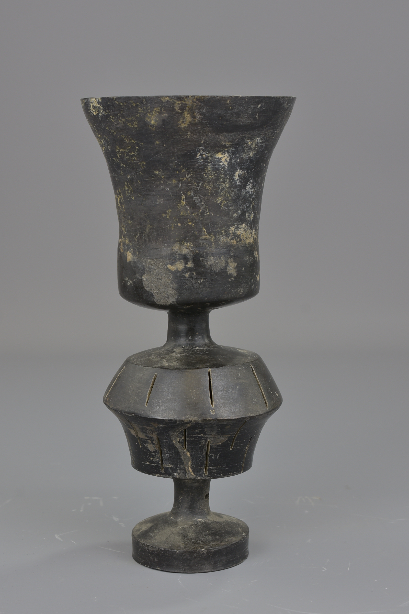 A CHINESE LONGSHAN CULTURE POTTERY STEM CUP - Image 2 of 17