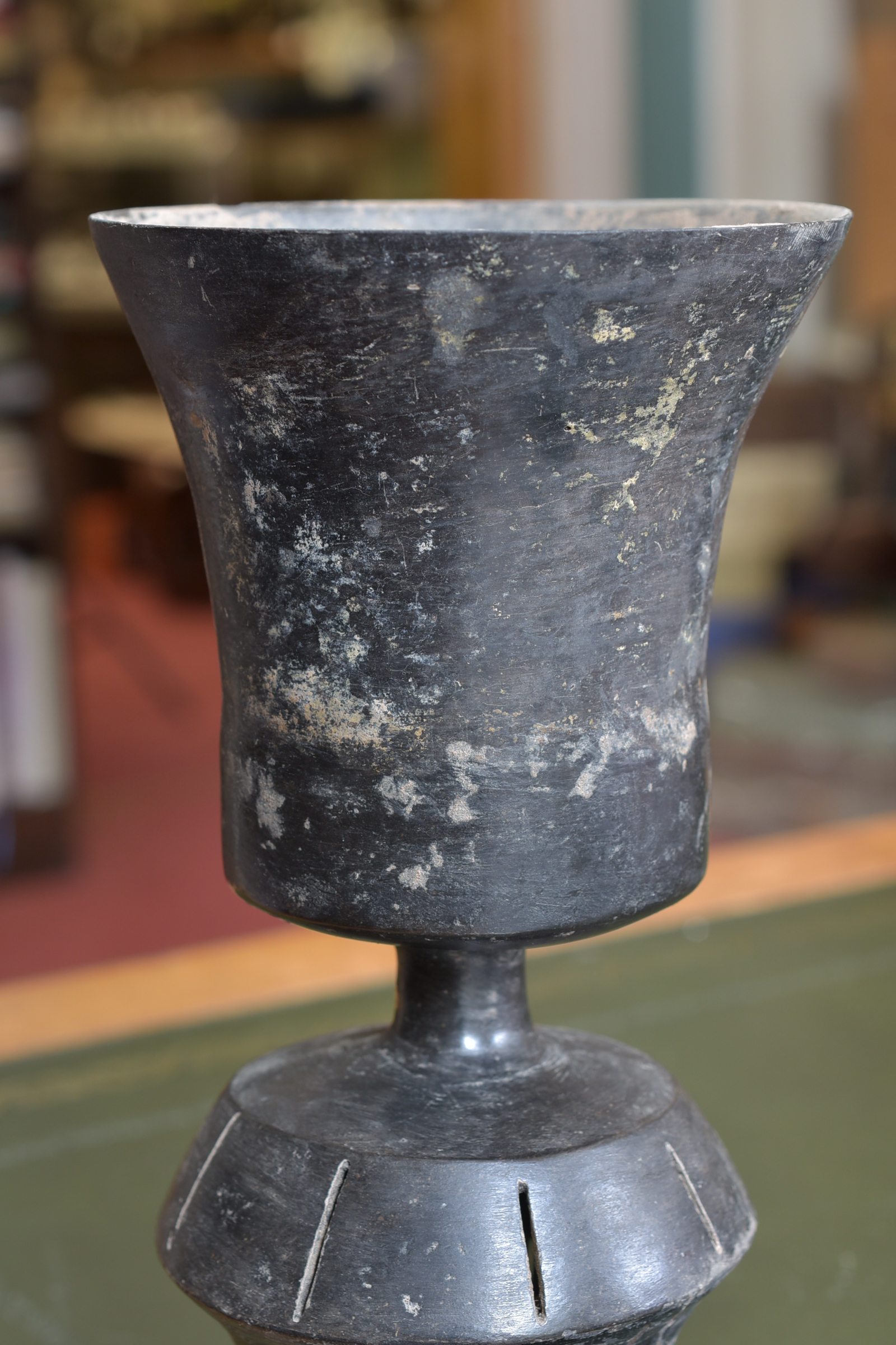 A CHINESE LONGSHAN CULTURE POTTERY STEM CUP - Image 12 of 17