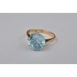 BLUE TOPAZ 18ct GOLD RING