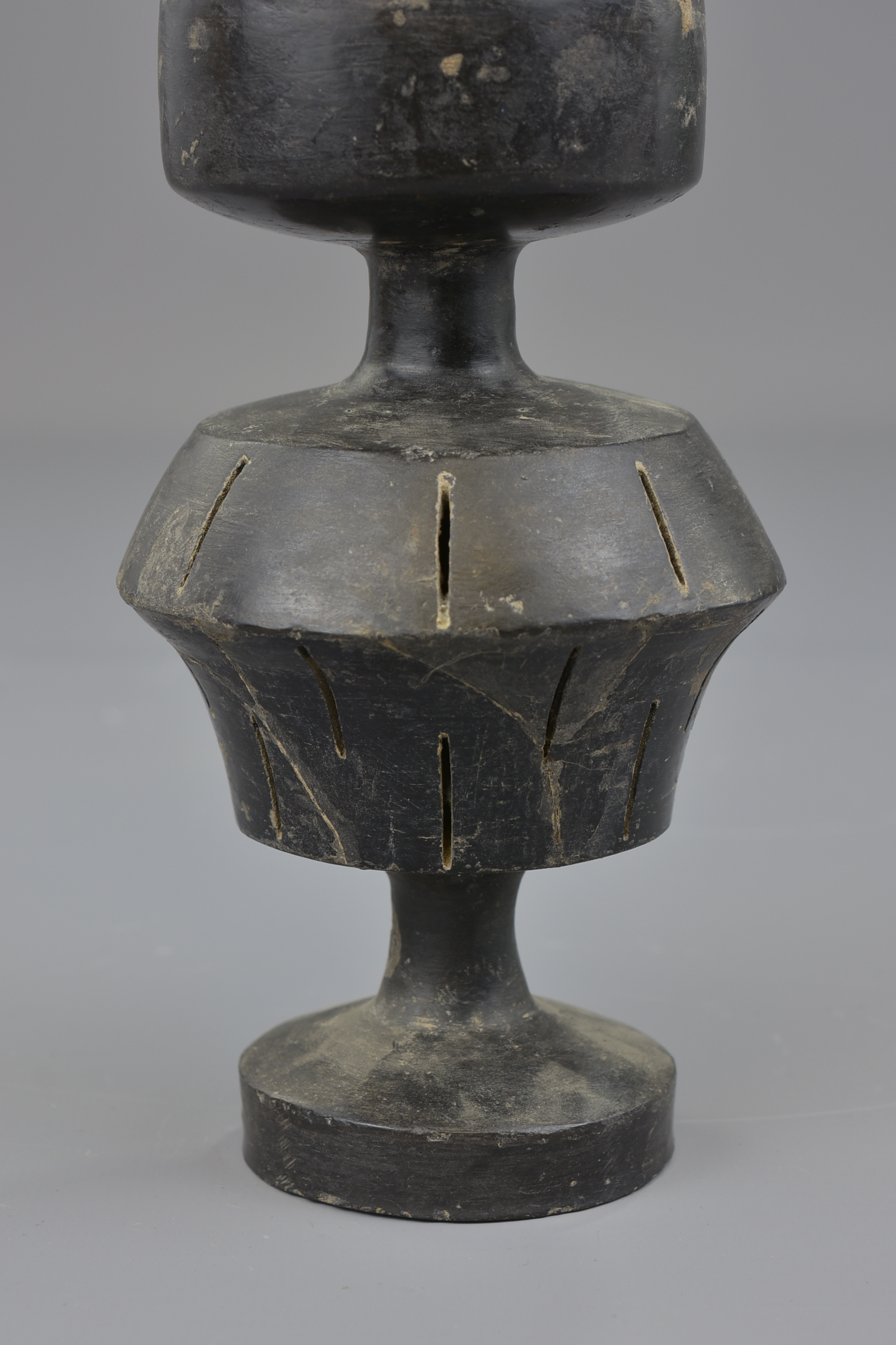 A CHINESE LONGSHAN CULTURE POTTERY STEM CUP - Image 6 of 17