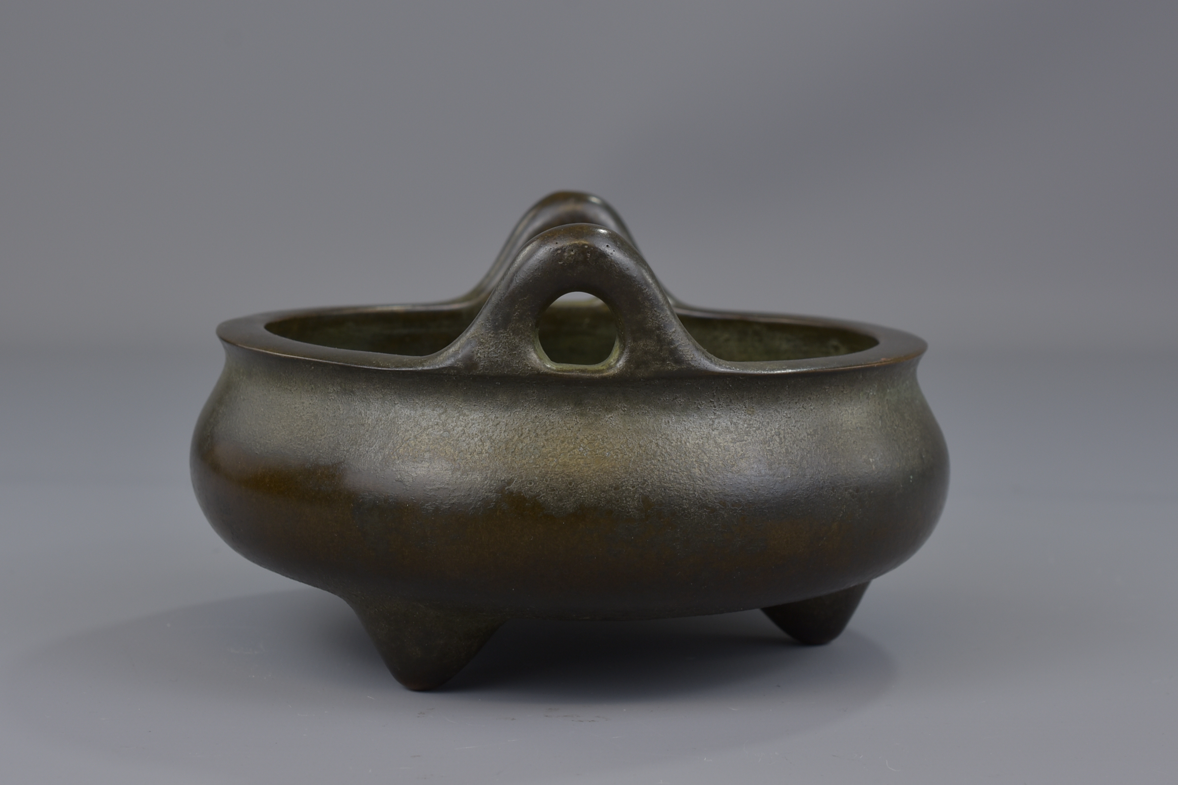 A CHINESE MING OR LATER BRONZE CENSER - Image 2 of 14