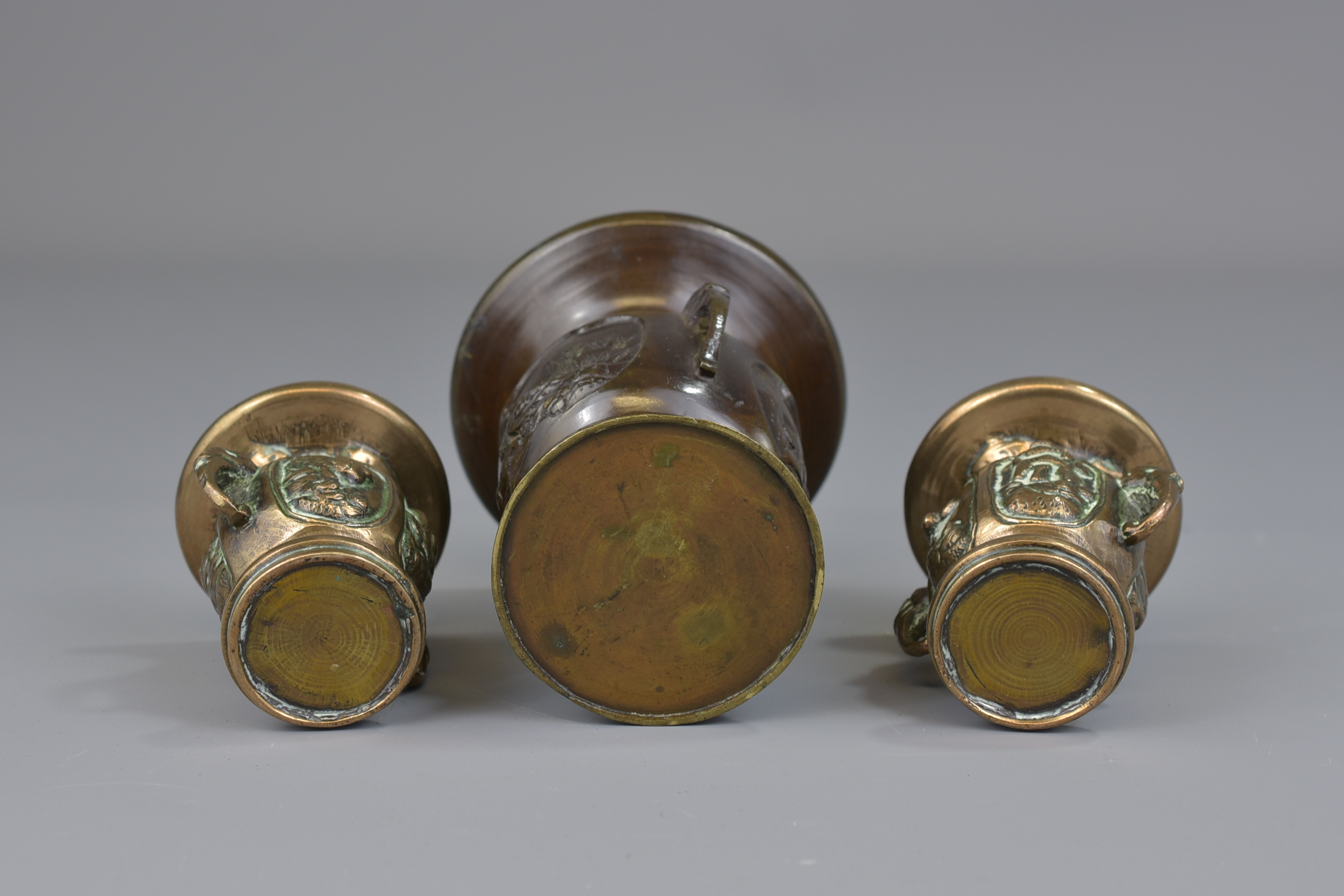Three Japanese 19th century bronze vases. 6.5 cm - 10 cm tall. - Image 4 of 5