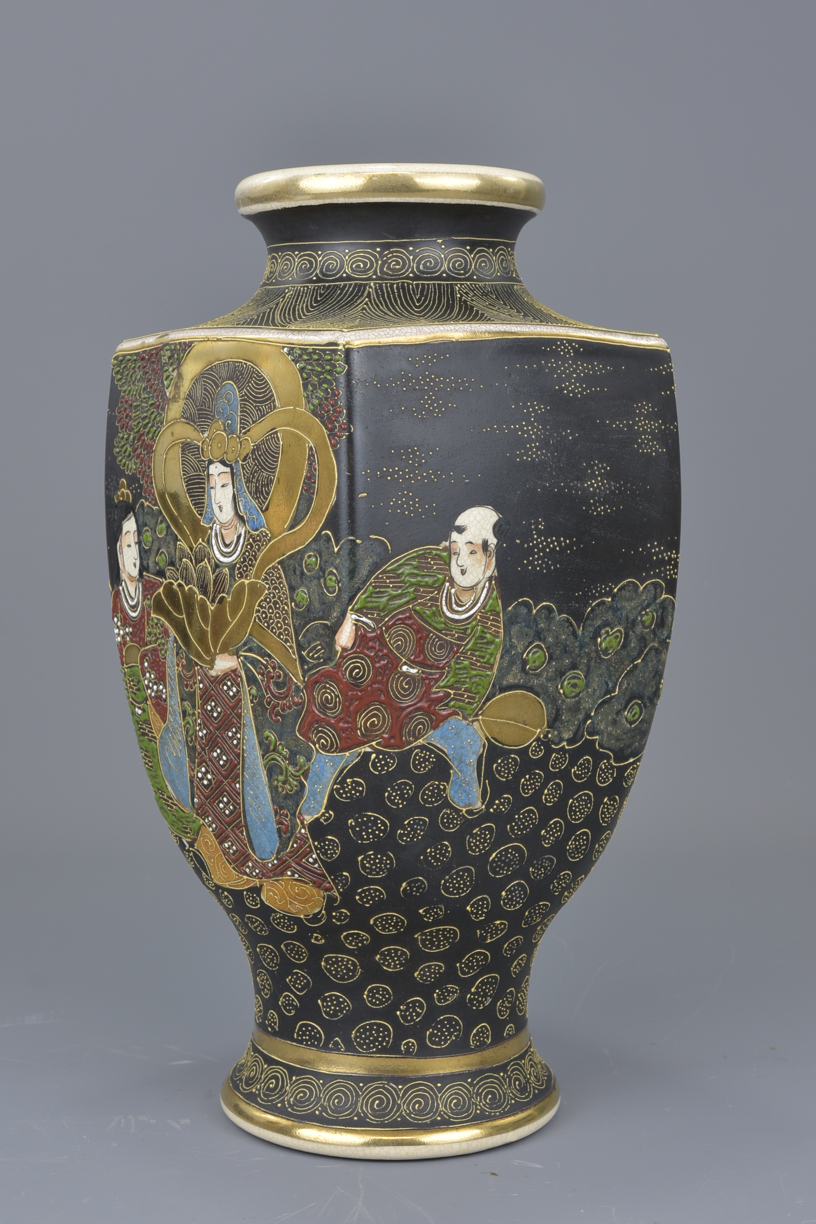 A group of four 19/20th century Japanese Satsuma pottery. (4) - Image 3 of 11