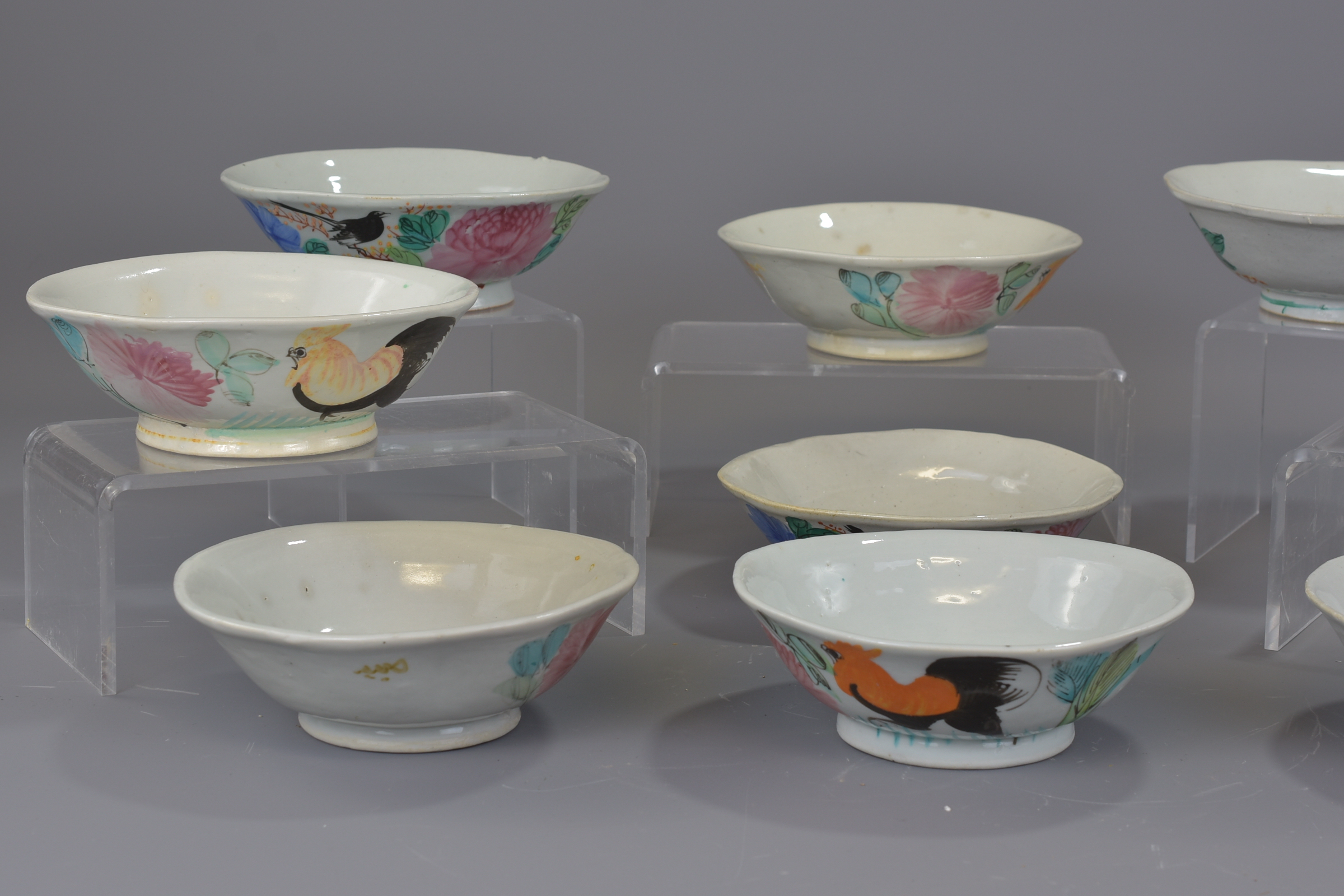 A set of nine early 20th century Chinese porcelain bowls. 15.5cm diameter (9) - Image 2 of 8