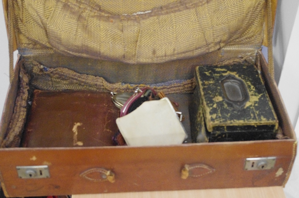 A silk lined lady's hat box, handbags and a case. - Image 3 of 4